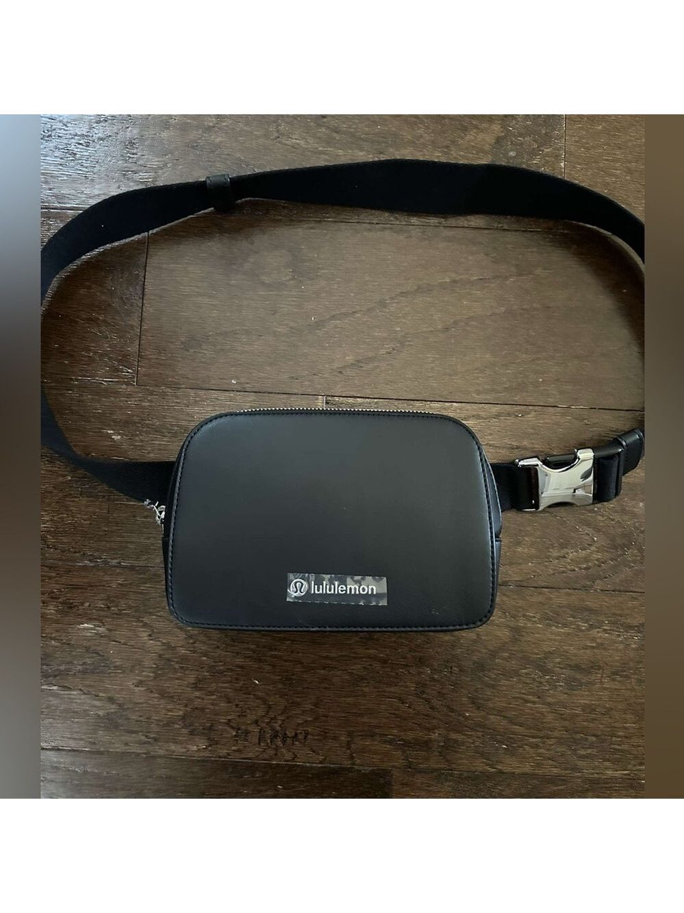 Lululemon-Everywhere belt bag- Black Cactus leather-1L-NWT - Picture 10 of 14